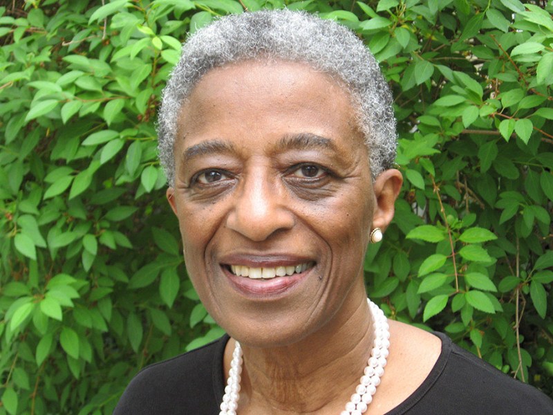 „Books as mirrors, windows and sliding doors“: R.S. Bishop über „multicultural children’s literature“